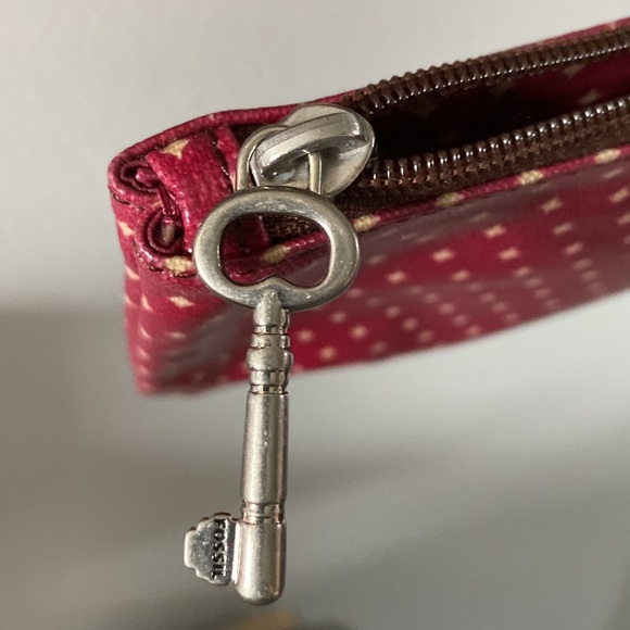 Fossil pouch - Picture 2 of 3